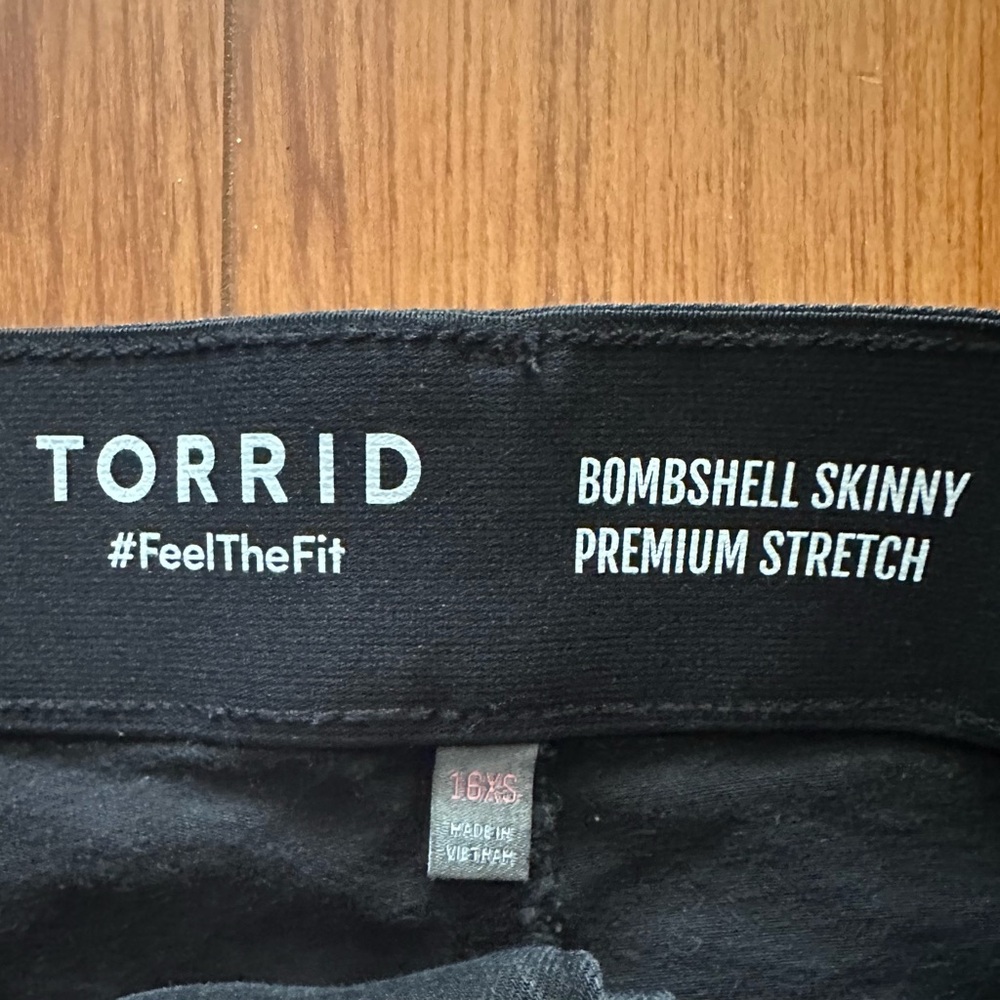 Torrid Bombshell Skinny Premium Stretch Jeans 16XS EUC - Picture 6 of 15